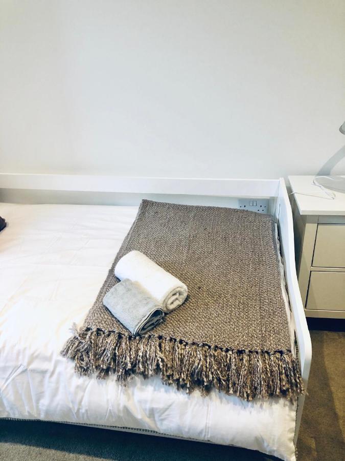 Snapos Luxury Serviced Apartment - Meridian House Bedford Exterior photo