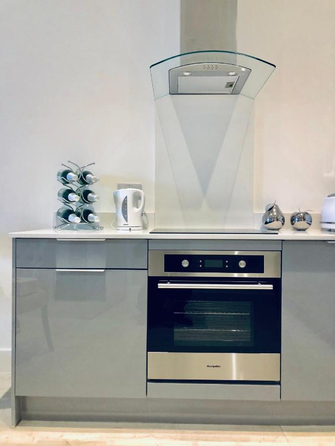 Snapos Luxury Serviced Apartment - Meridian House Bedford Exterior photo