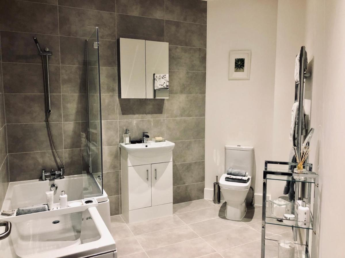 Snapos Luxury Serviced Apartment - Meridian House Bedford Exterior photo