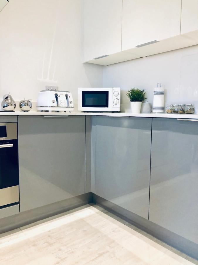Snapos Luxury Serviced Apartment - Meridian House Bedford Exterior photo